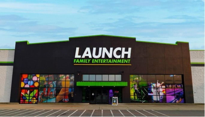 why Invest in a Family Entertainment Center Franchise?